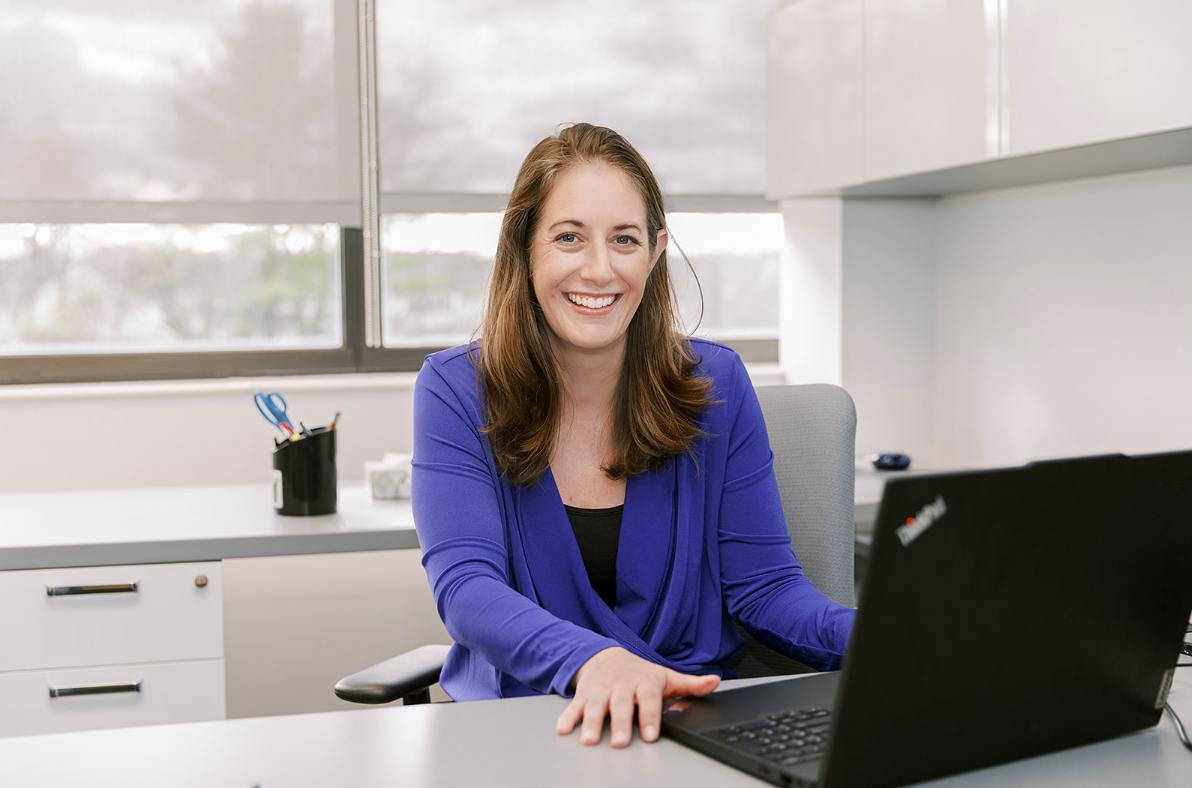 new york cpa working at computer